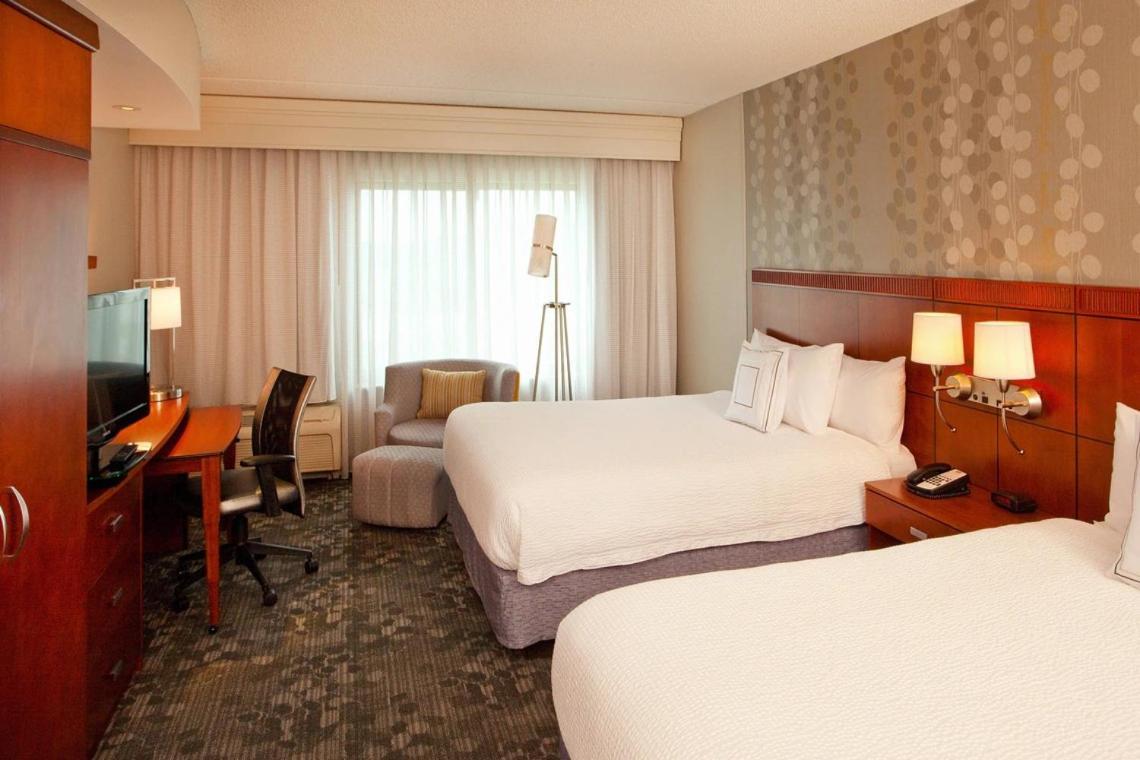 Courtyard By Marriott Hotel 3*